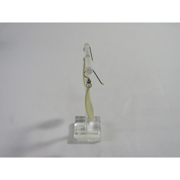 Mother of Pearl Dangly Earrings 2" Boho Retro Whimsycal Y2K Shell Novelty Artsy - Picture 2 of 6